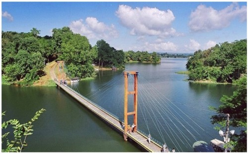 কাপ্তাই নদে ভেসে উঠল নৌকা ডুবিতে নিখোঁজ  দুই কলেজছাত্রের মরদেহ