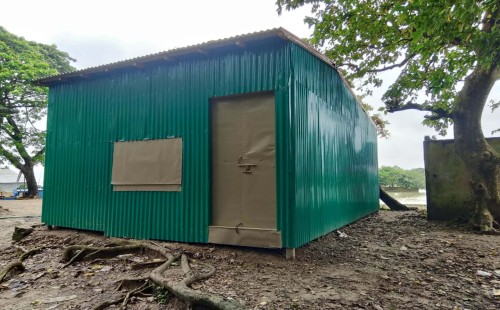 সুনামগঞ্জের শাল্লায় ডিলারের বিরুদ্ধে সরকারি জায়গা দখল করে ঘর নির্মাণের অভিযোগ