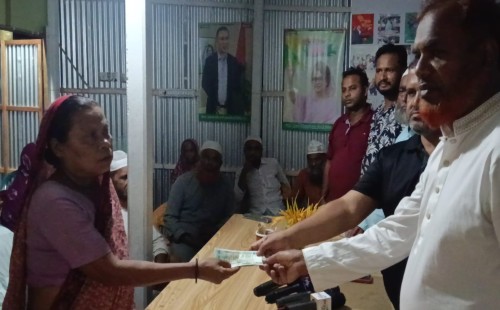 ভালুকায় দরিদ্র মানুষের পাশে দাঁড়ালেন যুবদল নেতা হাজী জিয়াউর রহমান জিয়া